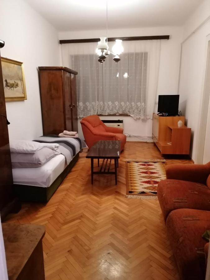 Szatmari Apartman Мисколк Екстериор снимка